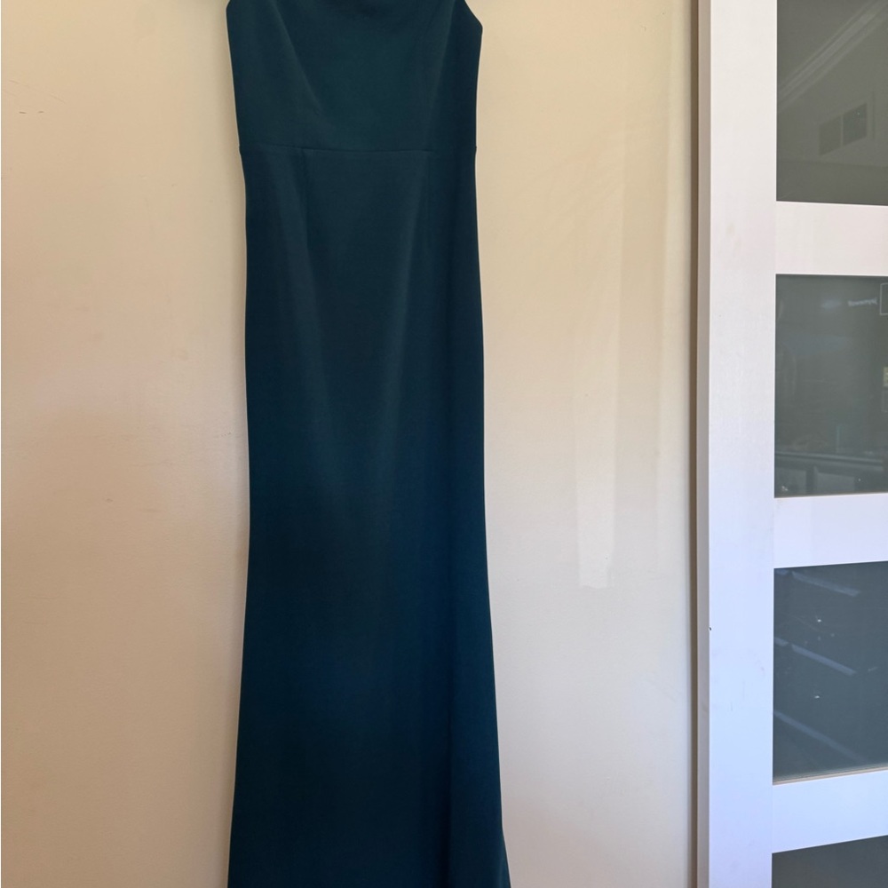 Elegant Hunter Green Evening Gown